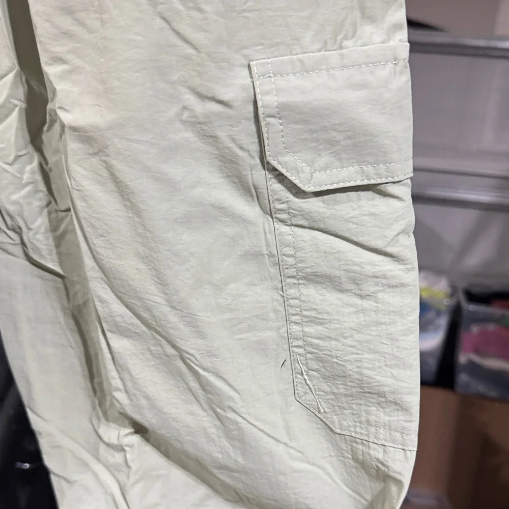 Art Class Unisex Cargo Pants in olive green